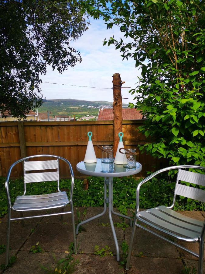 Ty Caer Cottage Merthyr TydfilDowlais エクステリア 写真